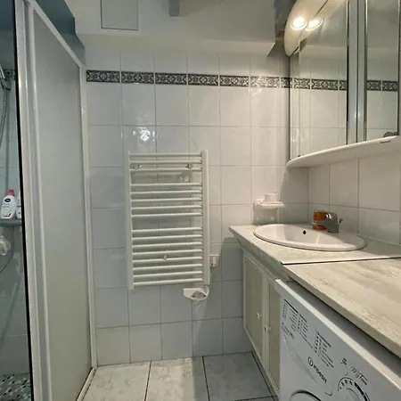 ヴィラ Patio Proche Avec Piscine Collective, Cour Amenagee Et Parking Prive - Fr-1-413-139 カップブルトン